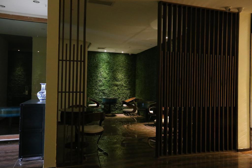 Sotel Inn Hotel San Yuan Li Branch Canton Extérieur photo